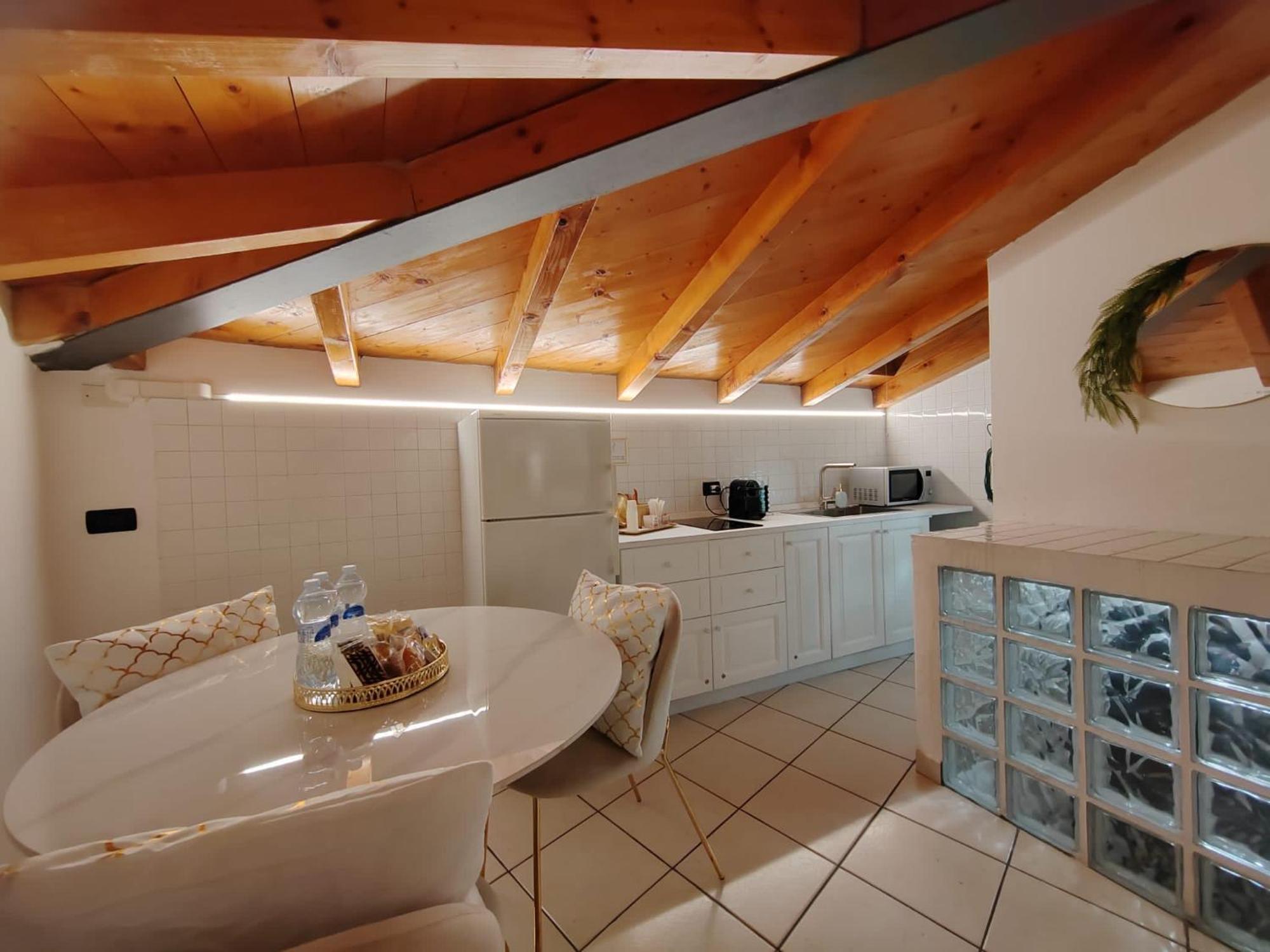 Vitti'S Home Verona 4 - Apartment Екстериор снимка